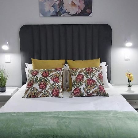 פולוקוואנה Blooming Rose Bed And Breakfast מראה חיצוני תמונה