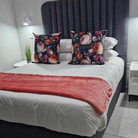 פולוקוואנה Blooming Rose Bed And Breakfast מראה חיצוני תמונה