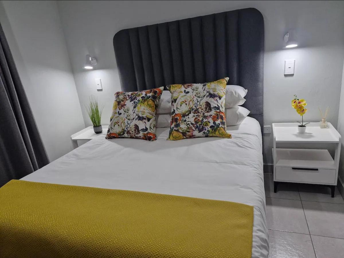 פולוקוואנה Blooming Rose Bed And Breakfast חדר תמונה